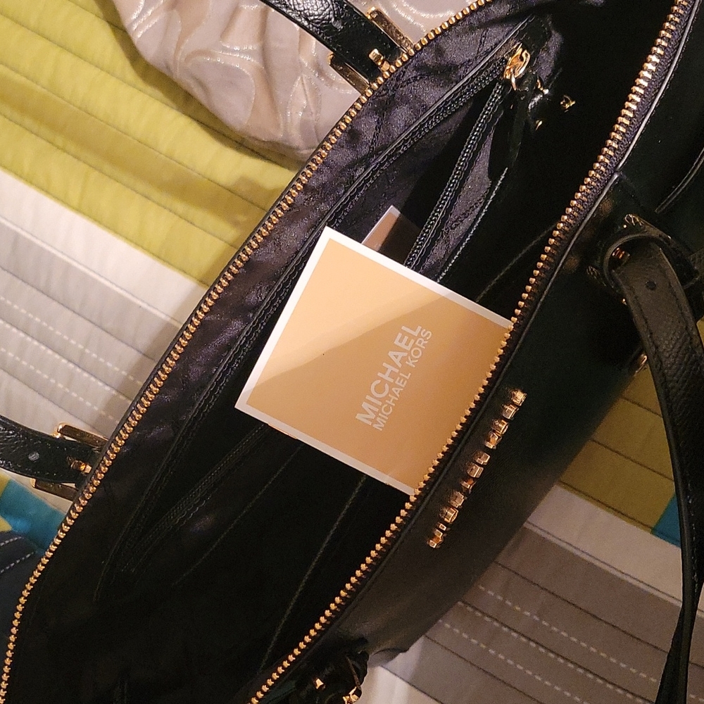 Purse - Picture 5 of 6